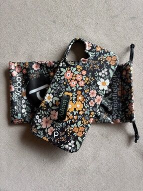 Loopy Floral Case